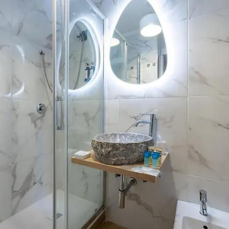Guardabassi Collection - Vatican Luxury Terrace By Varental Daire